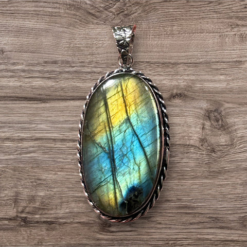 Cabochon Pendant - Labradorite #3